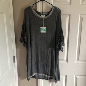 Umgee lace sleeved dress